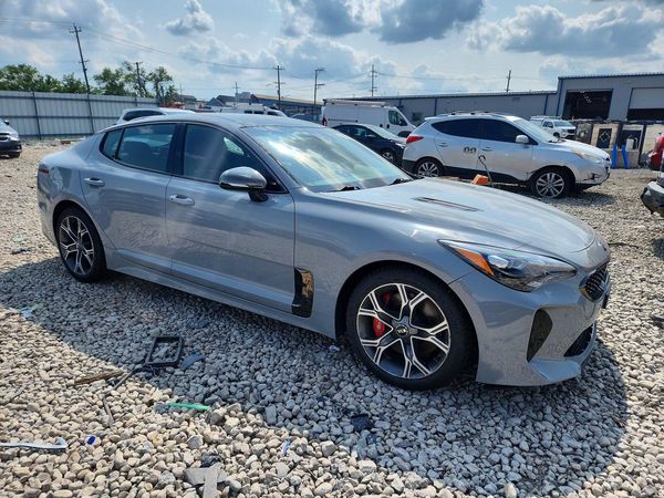 2018 KIA STINGER GT2