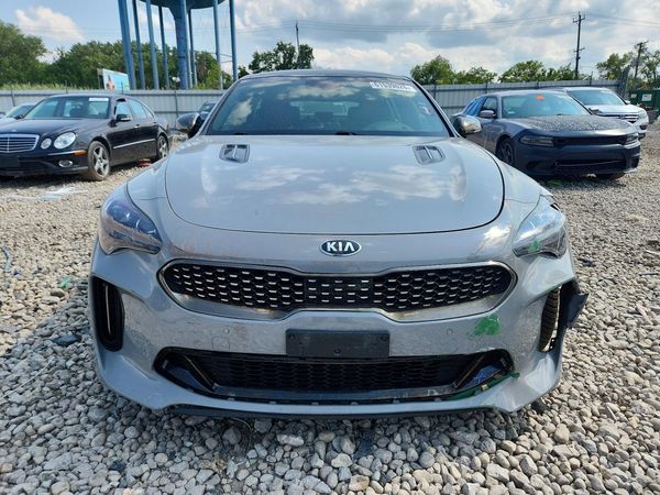 2018 KIA STINGER GT2