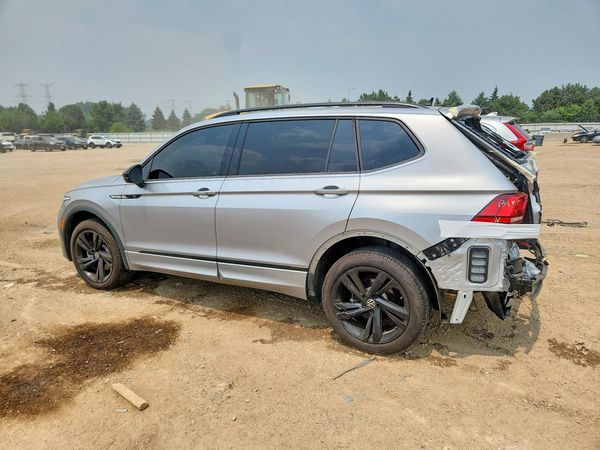 2024 VOLKSWAGEN TIGUAN 4Motion SE R-Line Black