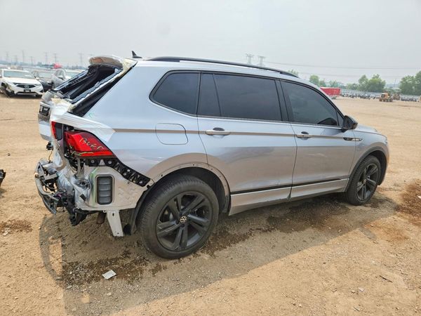 2024 VOLKSWAGEN TIGUAN 4Motion SE R-Line Black