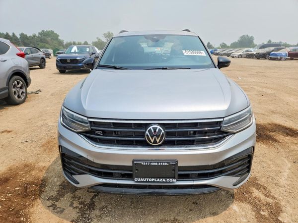 2024 VOLKSWAGEN TIGUAN 4Motion SE R-Line Black