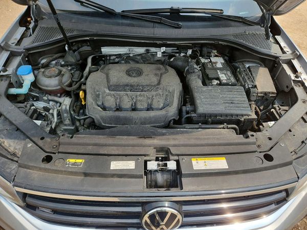 2024 VOLKSWAGEN TIGUAN 4Motion SE R-Line Black