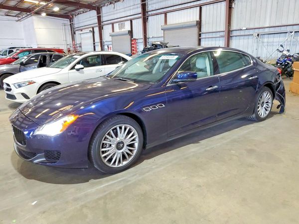 2014 MASERATI QUATTROPORTE Essence