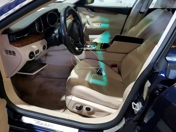 2014 MASERATI QUATTROPORTE Essence