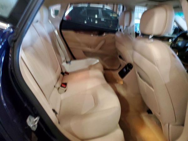 2014 MASERATI QUATTROPORTE Essence