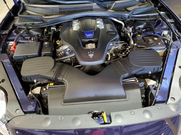 2014 MASERATI QUATTROPORTE Essence