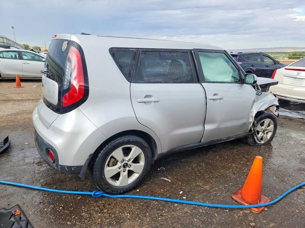 2017 KIA SOUL