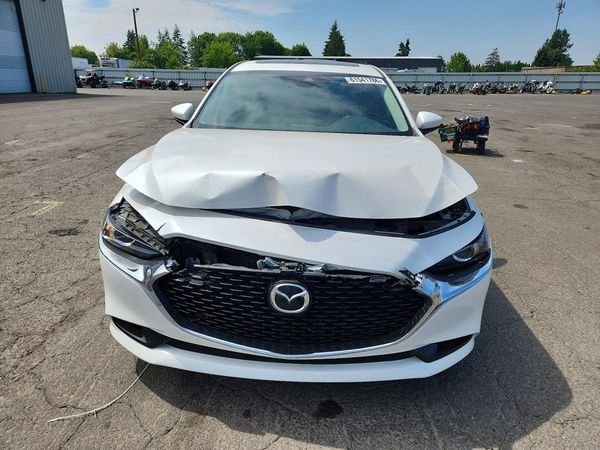 2023 MAZDA 3 Preferred Package