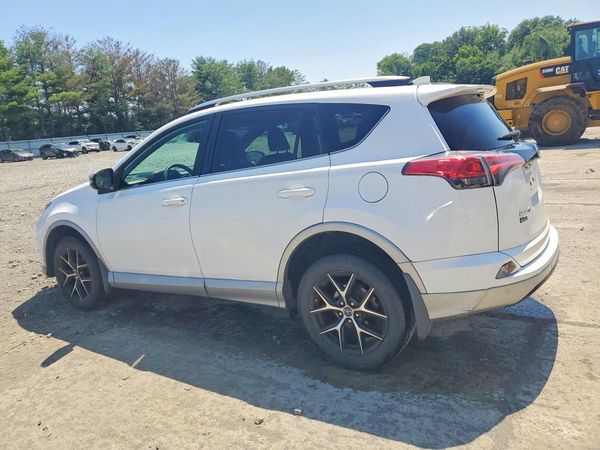2018 TOYOTA RAV4 SE