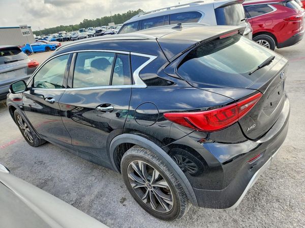 2018 INFINITI QX30