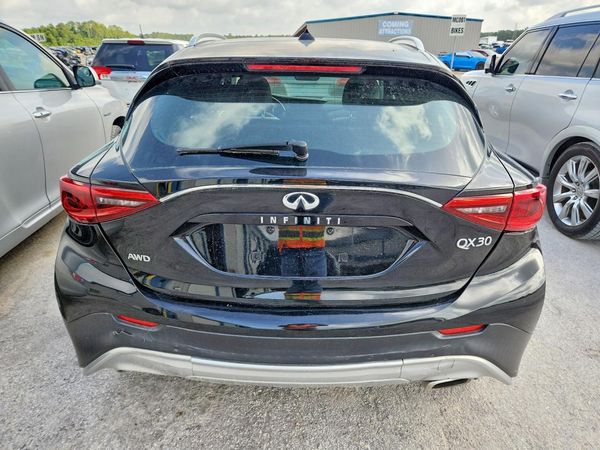 2018 INFINITI QX30