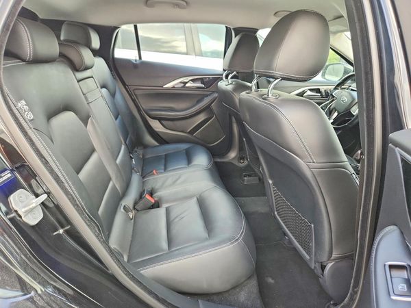 2018 INFINITI QX30