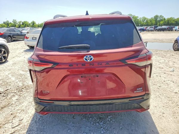 2022 TOYOTA SIENNA