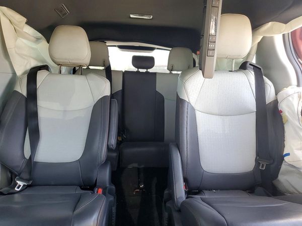 2022 TOYOTA SIENNA