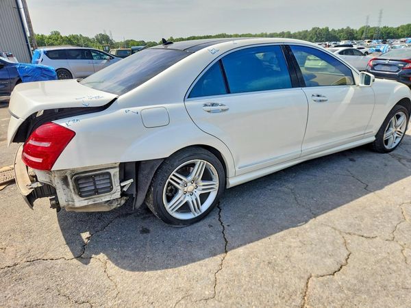 2013 MERCEDES-BENZ S S550