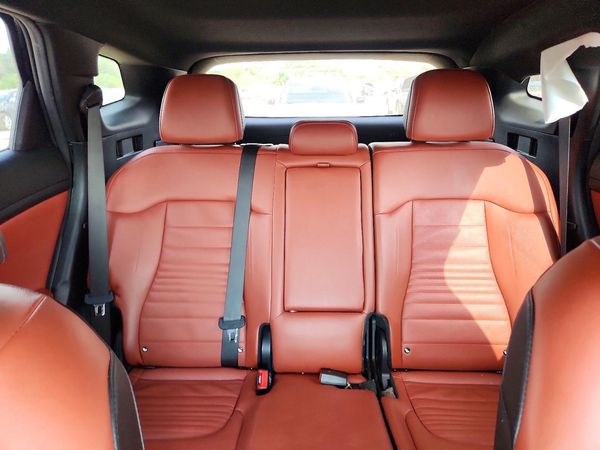 2023 KIA SPORTAGE SX-PRESTIGE or SX-P