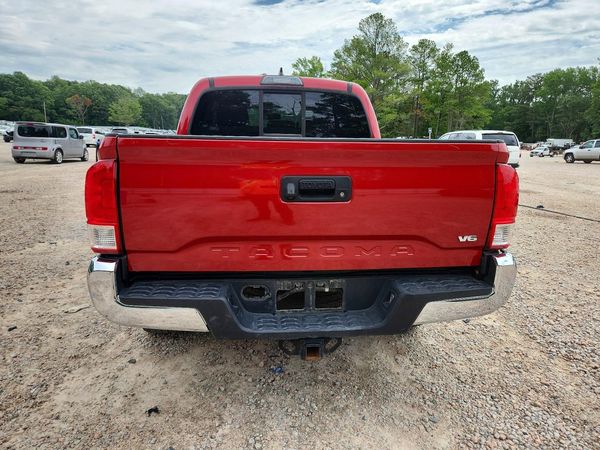 2017 TOYOTA TACOMA