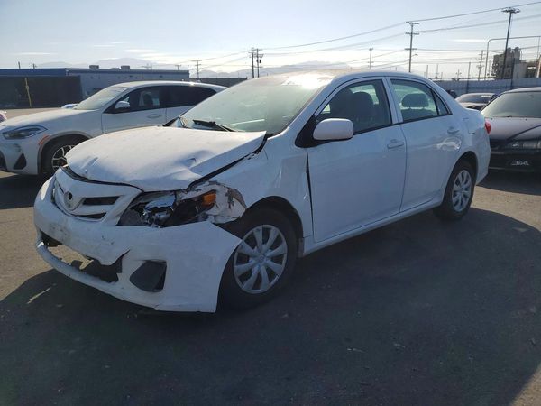 2013 TOYOTA COROLLA