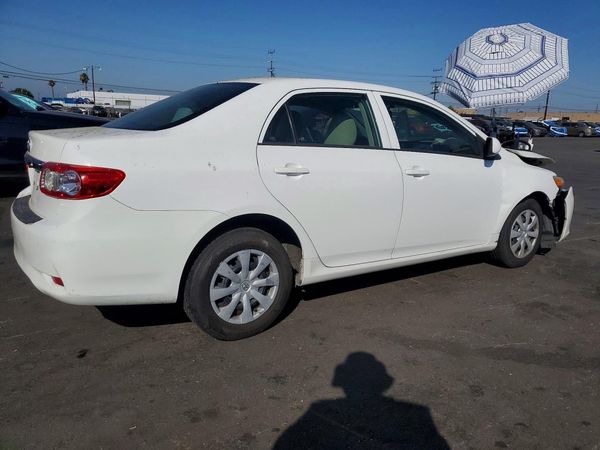 2013 TOYOTA COROLLA