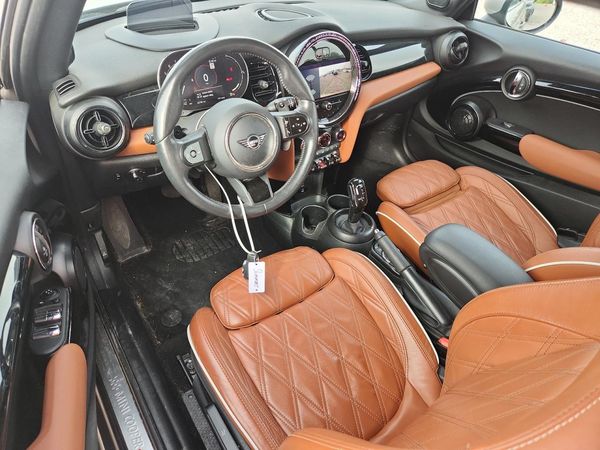 2024 MINI COOPER