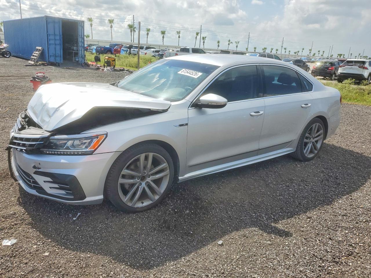 2017 VOLKSWAGEN PASSAT