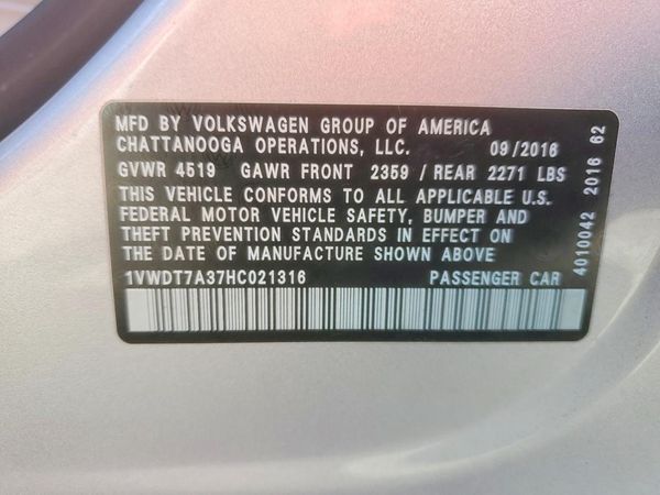 2017 VOLKSWAGEN PASSAT