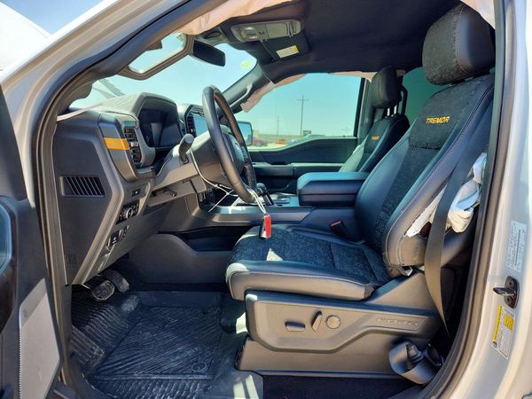 2025 FORD F150