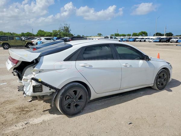 2021 HYUNDAI ELANTRA