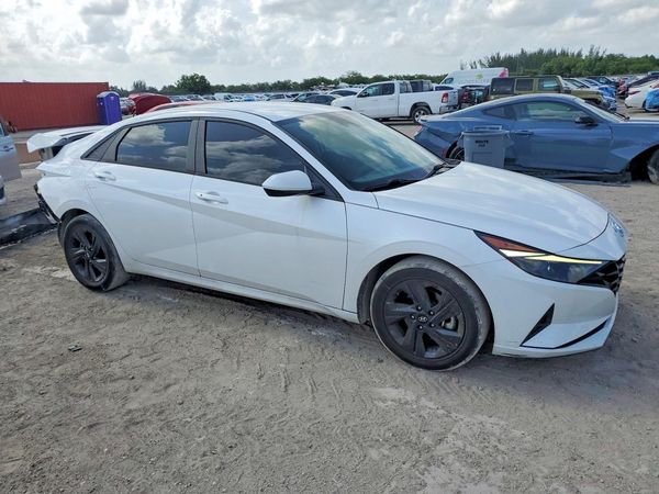 2021 HYUNDAI ELANTRA