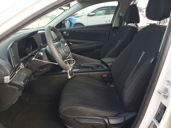 2021 HYUNDAI ELANTRA