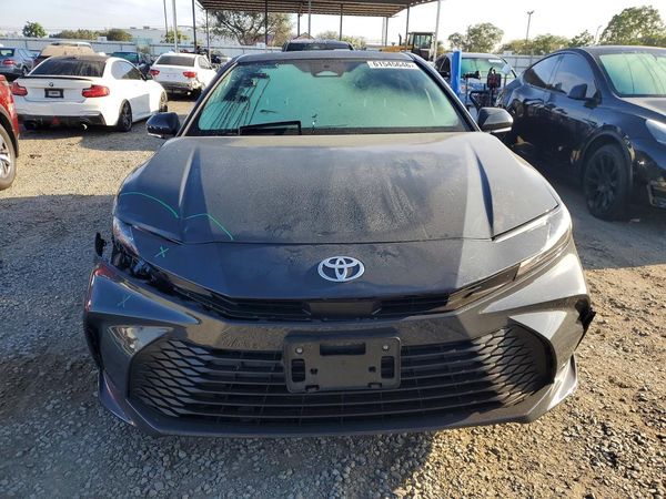 2025 TOYOTA CAMRY