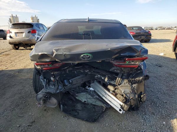 2025 TOYOTA CAMRY