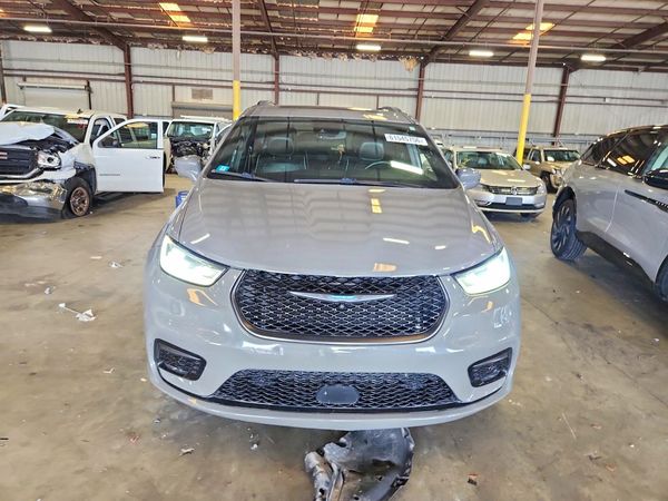 2021 CHRYSLER PACIFICA Limited