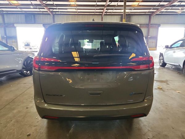 2021 CHRYSLER PACIFICA Limited