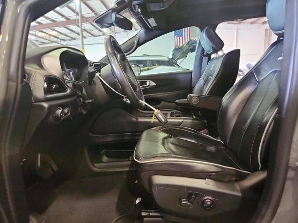 2021 CHRYSLER PACIFICA Limited