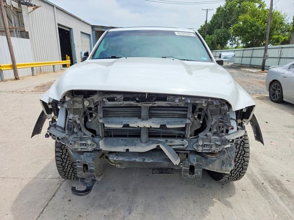 2014 RAM 1500 Laramie