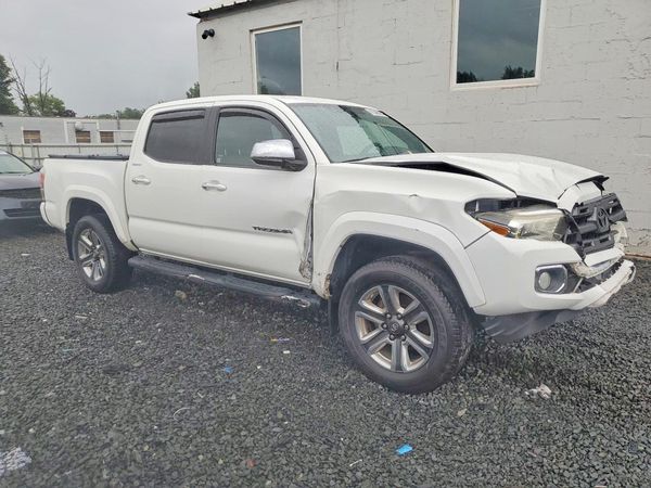 2017 TOYOTA TACOMA Limited