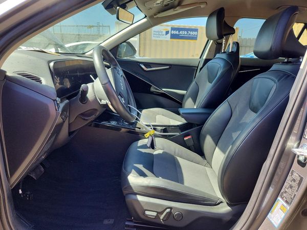 2024 KIA NIRO Wind