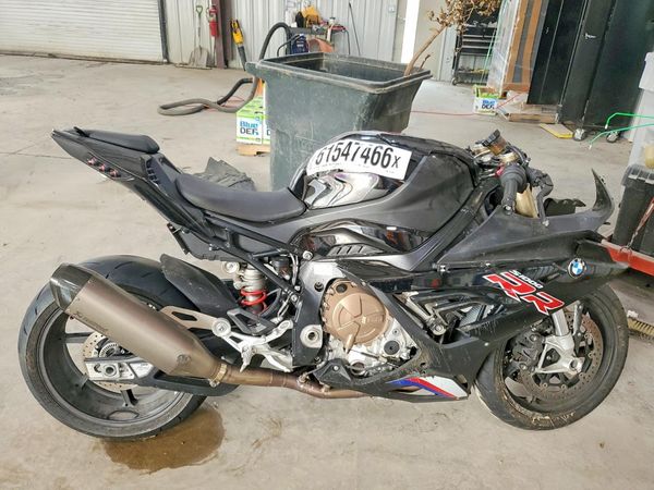 2022 BMW S