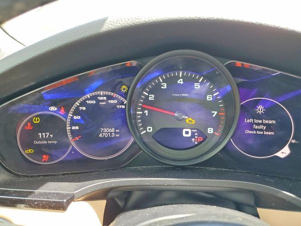 2022 PORSCHE CAYENNE Base