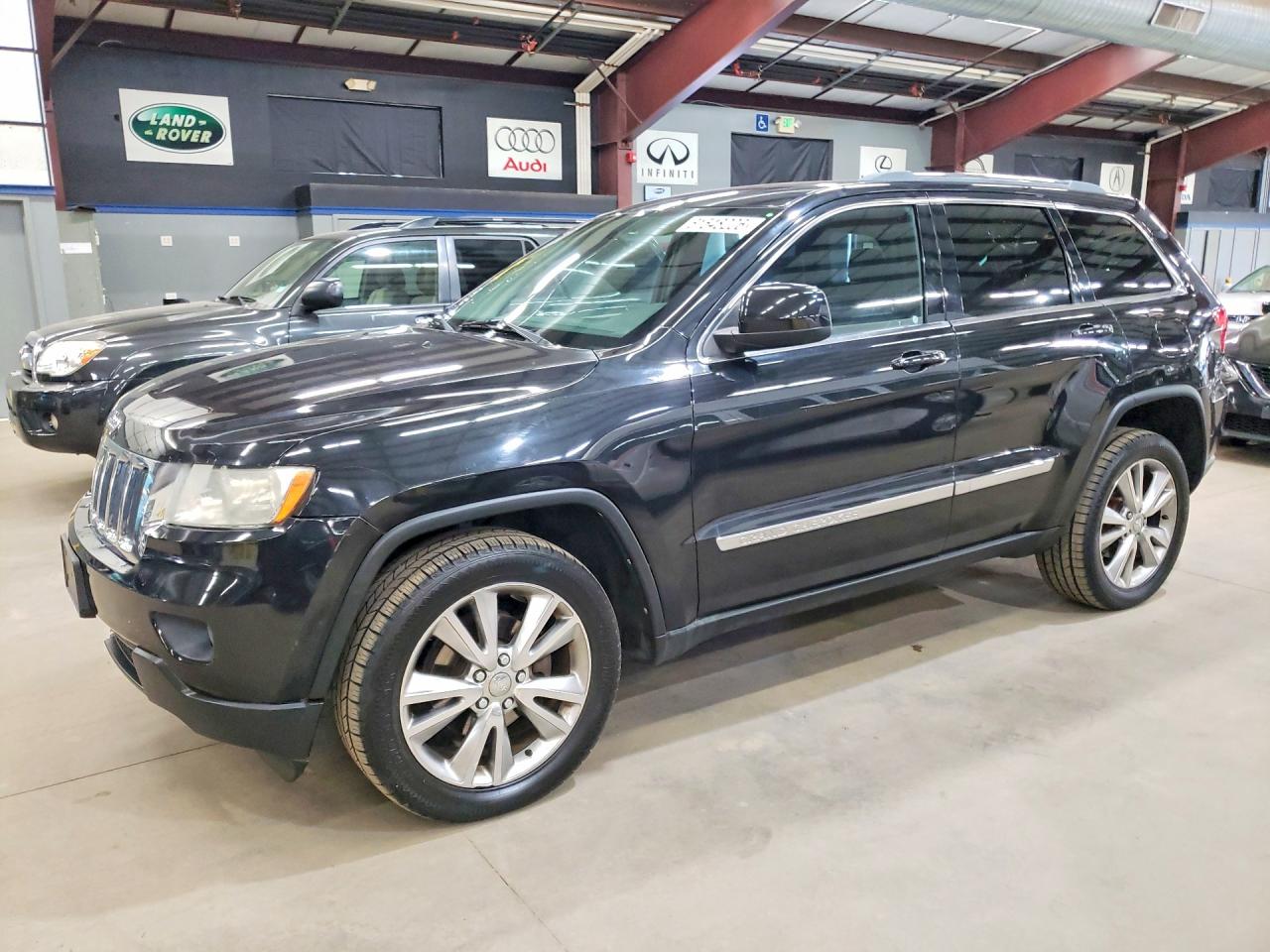 2013 JEEP GRAND CHER Laredo