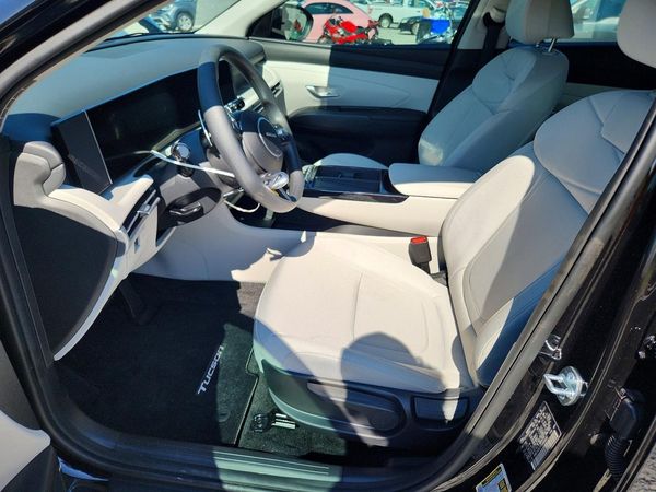 2026 HYUNDAI TUCSON Blue SE