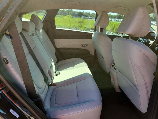 2026 HYUNDAI TUCSON Blue SE