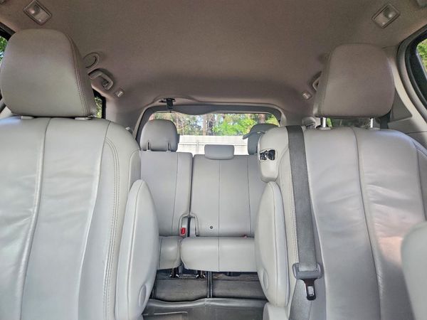 2013 TOYOTA SIENNA