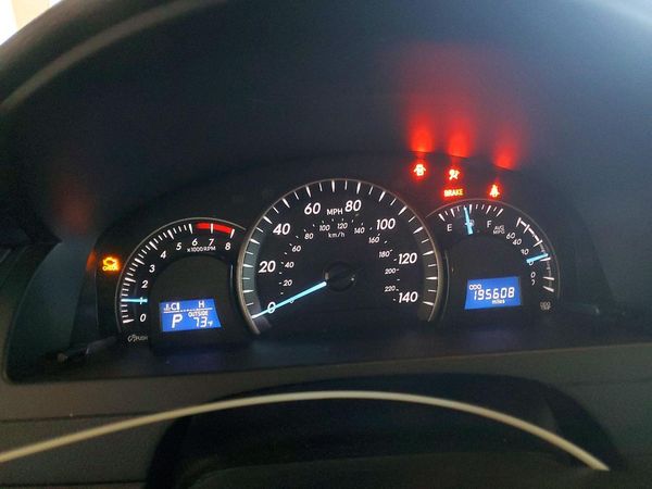 2015 TOYOTA CAMRY