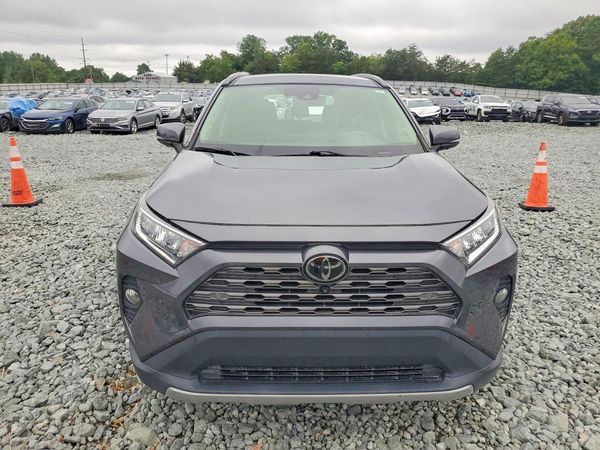 2020 TOYOTA RAV4 Limited