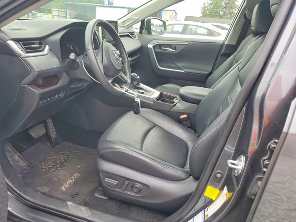 2020 TOYOTA RAV4 Limited