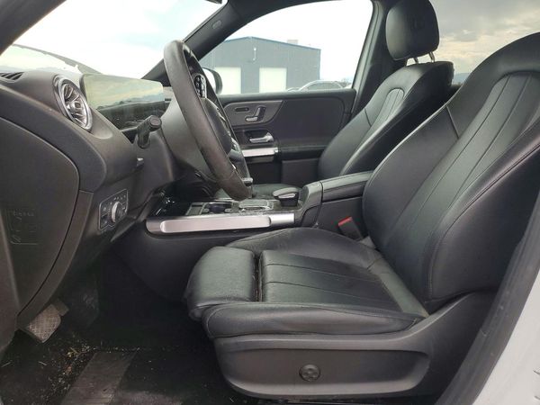 2021 MERCEDES-BENZ GLB GLB250