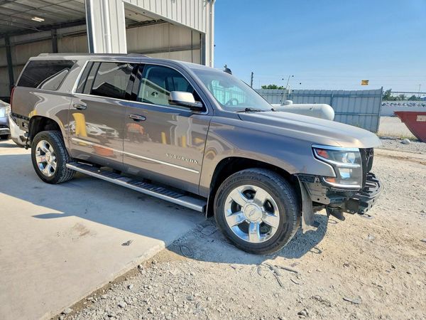 2017 CHEVROLET SUBURBAN LT