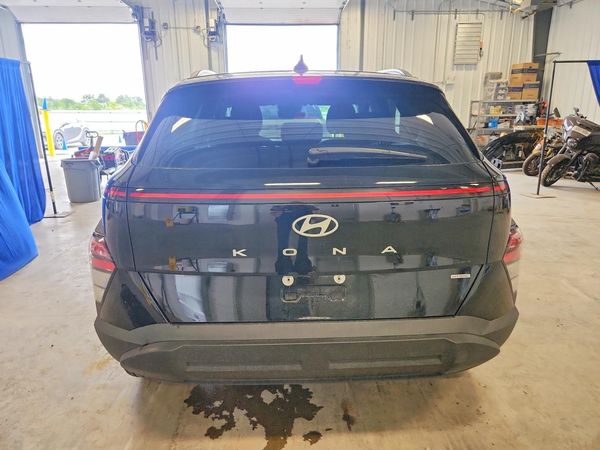 2024 HYUNDAI KONA SE